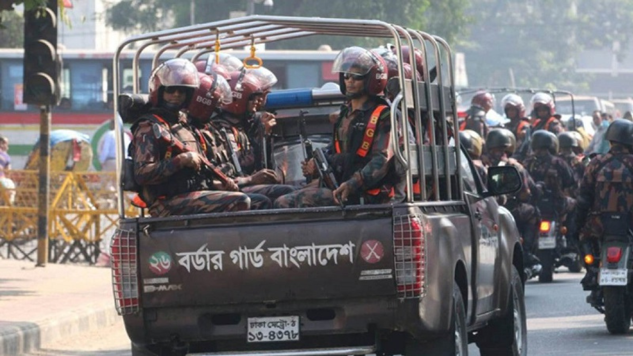 নির্বাচনী নিরাপত্তায় দেশজুড়ে ১১৫১ প্লাটুন বিজিবি মোতায়েন ফাইল ছবি