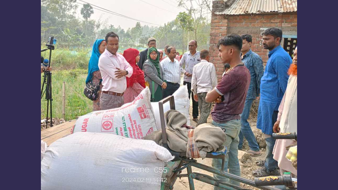 রাণীনগরে ক্লাব ঘর থেকে প্রায় ২২শ’কেজি সরকারি চাল জব্দ